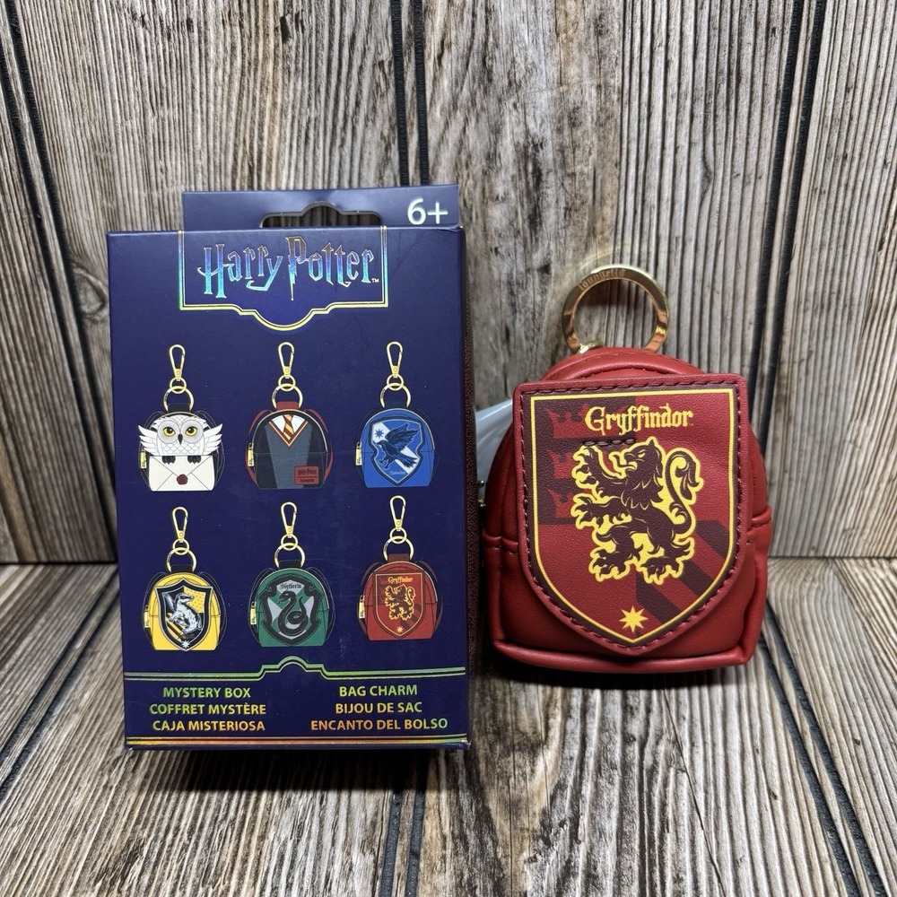 Loungefly Gryffindor Harry Potter Hogwarts Mini Backpack Keychain Bag Charm